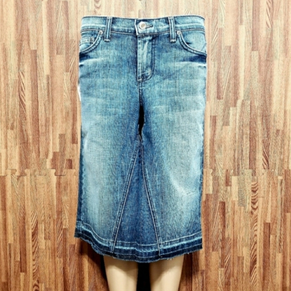 Sz 26 NWTDavid Kahn Lana Frayed Cropped Jeans…